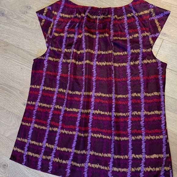 Gorgeous Plaid Cap Sleeve Blouse - Picture 2 of 4